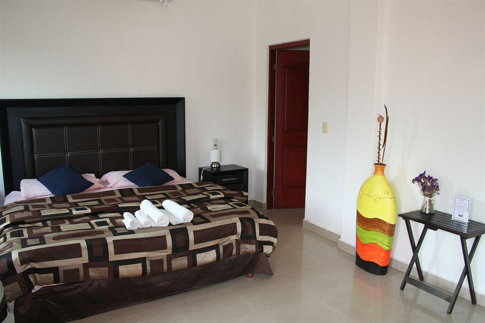 بويرتو أفينتوراس Villas Picalu Lodge المظهر الخارجي الصورة