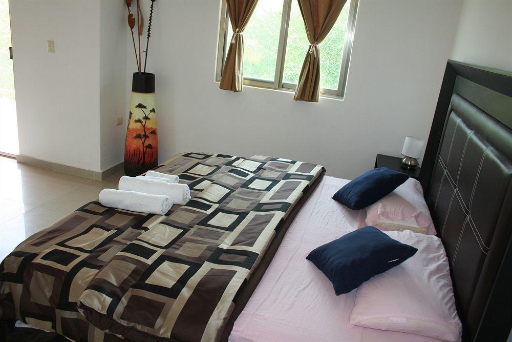 بويرتو أفينتوراس Villas Picalu Lodge المظهر الخارجي الصورة