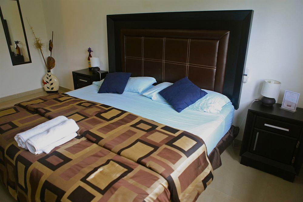 بويرتو أفينتوراس Villas Picalu Lodge المظهر الخارجي الصورة
