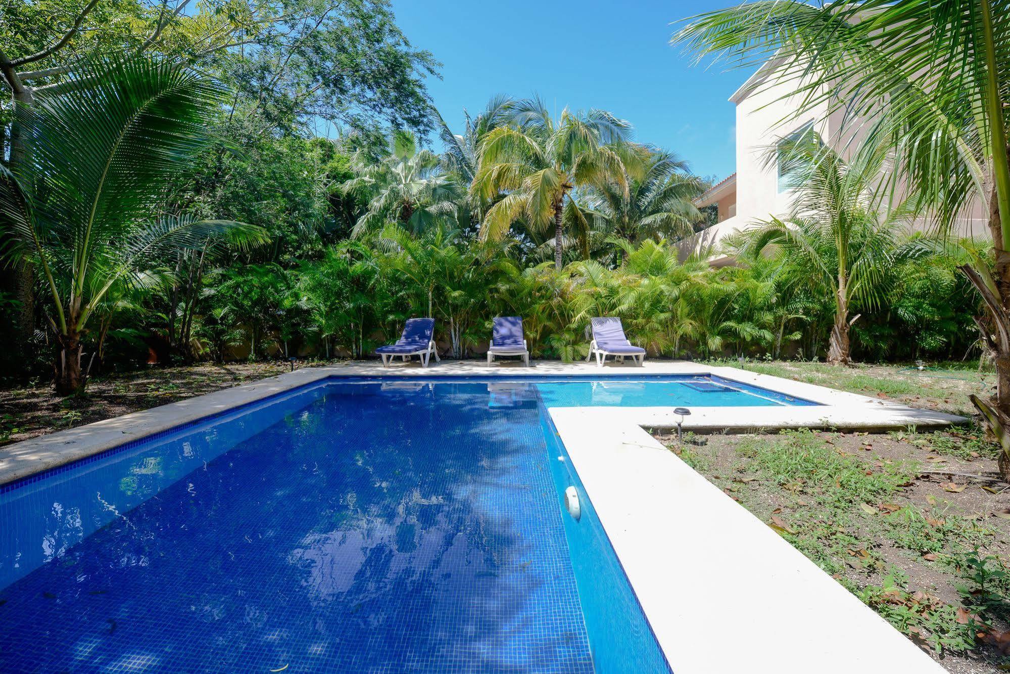 بويرتو أفينتوراس Villas Picalu Lodge المظهر الخارجي الصورة